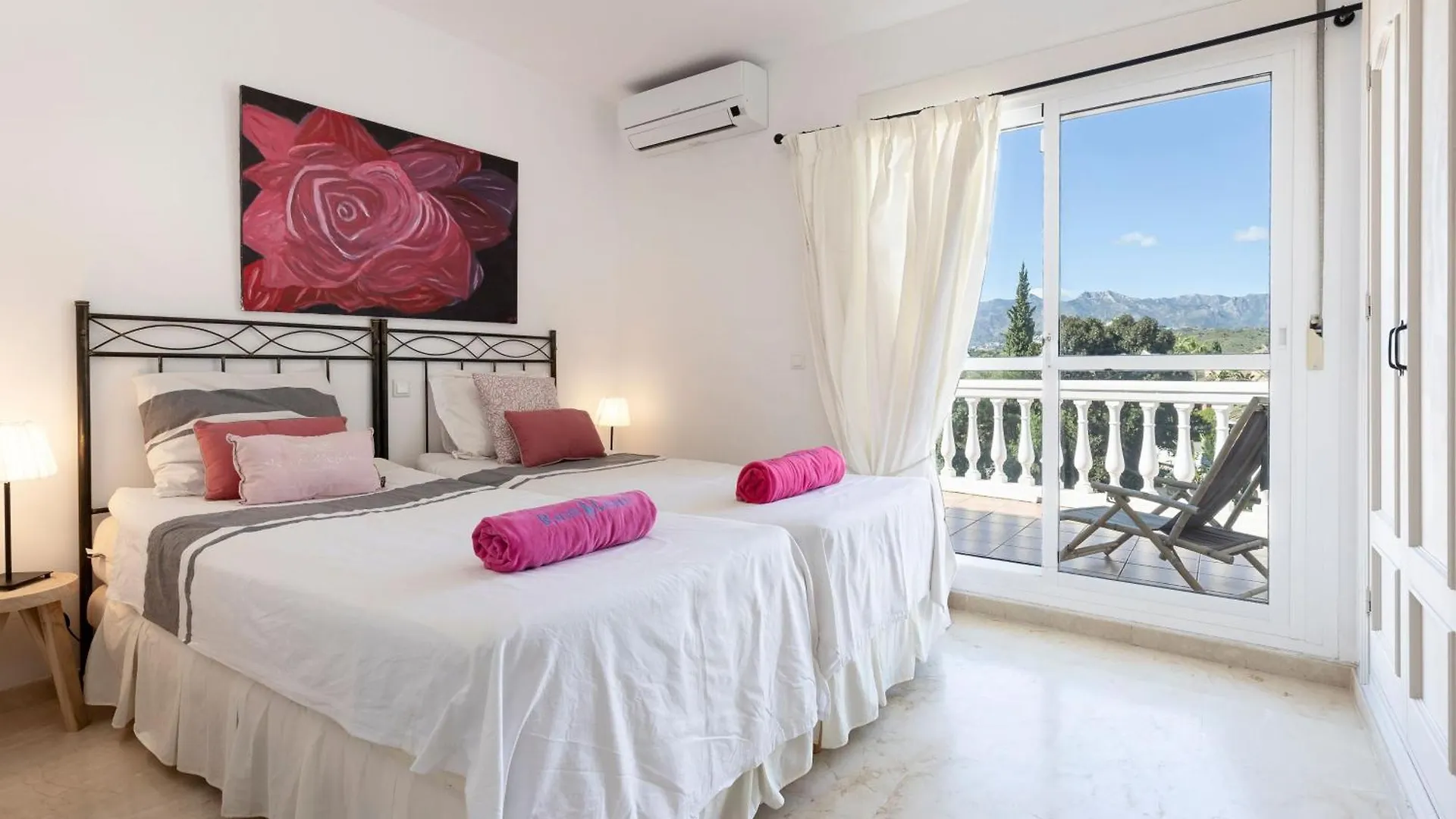 Villa La Vida En Rosa Μαρμπέλλα